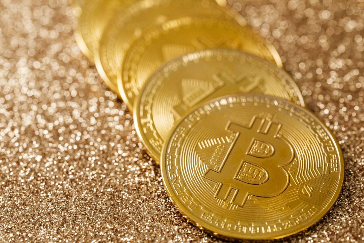 Strategy shares fell below $100 for the first time since early 2024 as Bitcoin slipped to a two week low near $62,658.