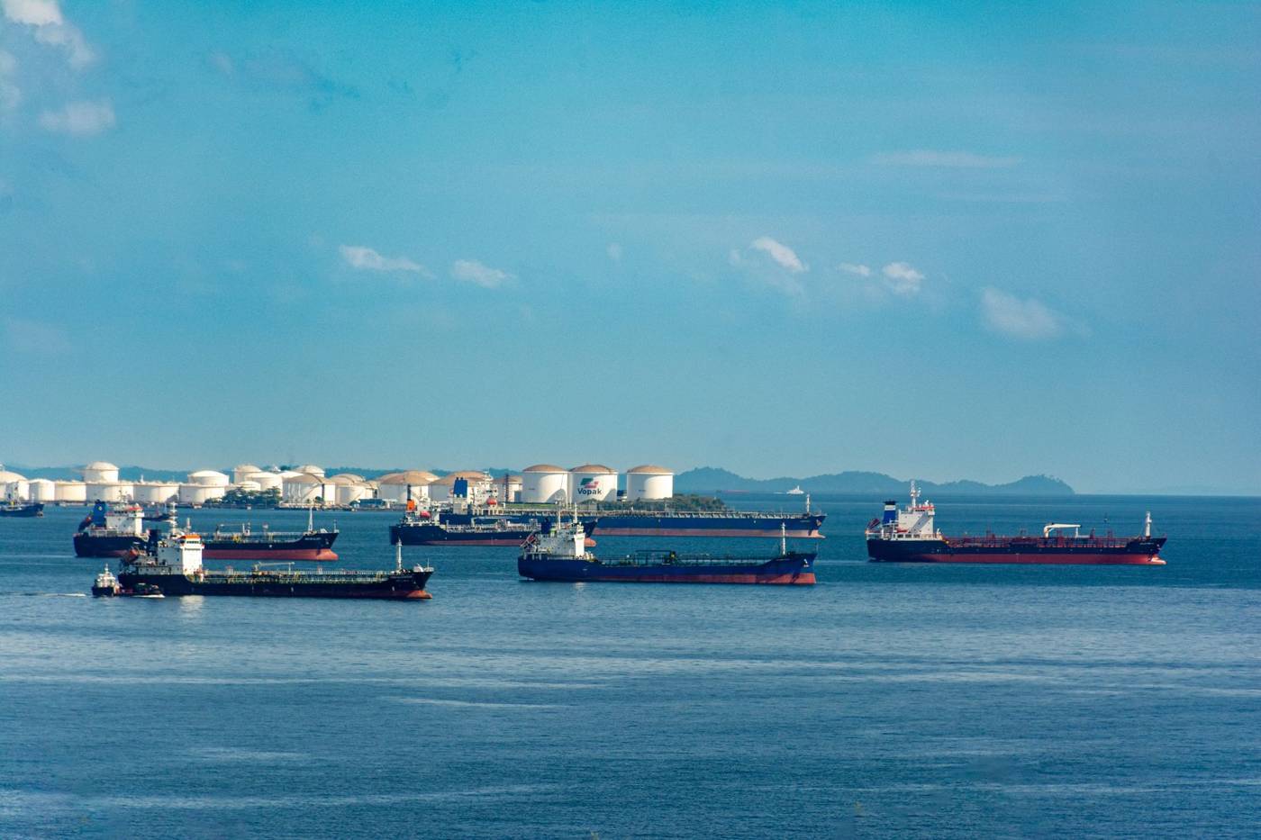 Oil tanker freight rates chart