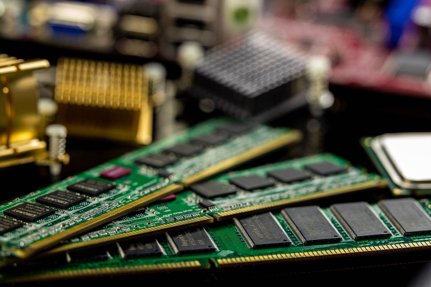 Semiconductor memory chip factory